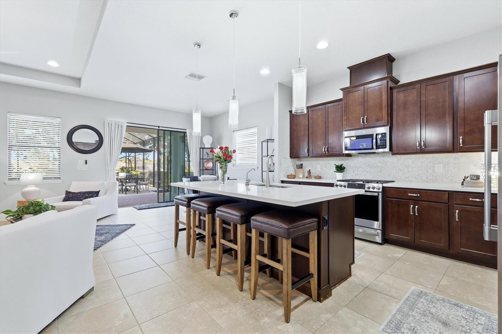 LEGENDS BAY - Residential