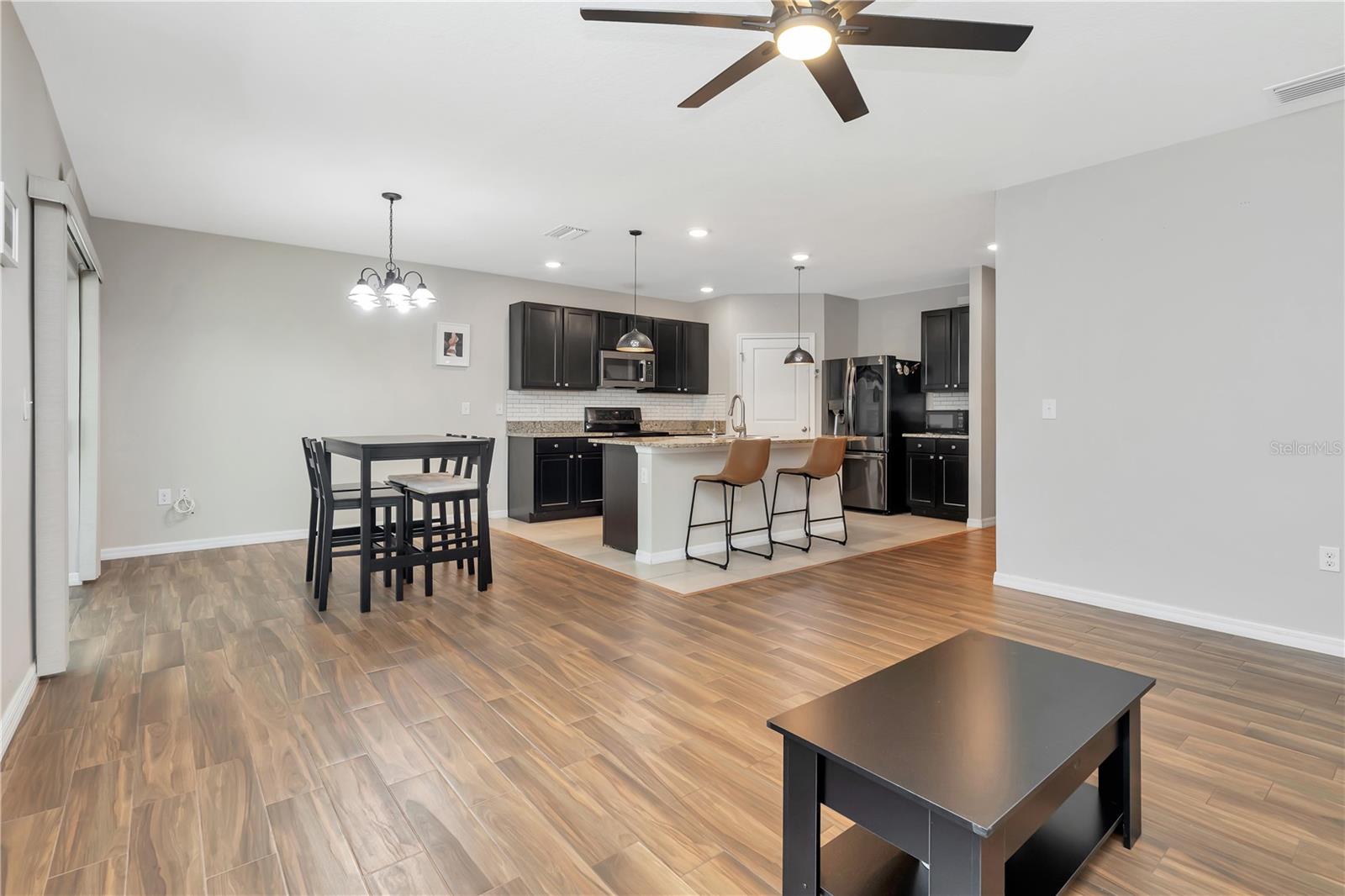 DEL TIERRA PH IV-B & IV-C - Residential