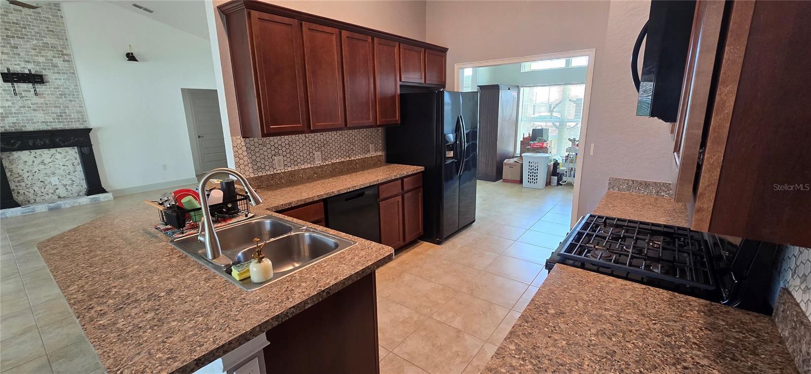 EAGLE CREST - Residential