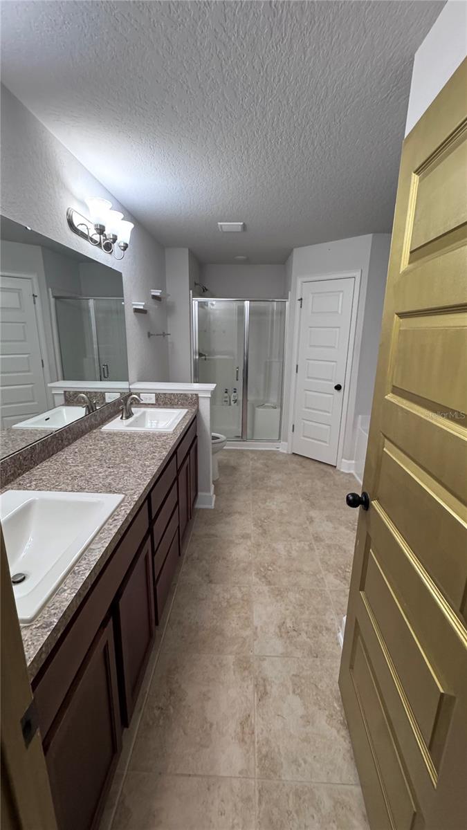 EAGLE CREST - Residential