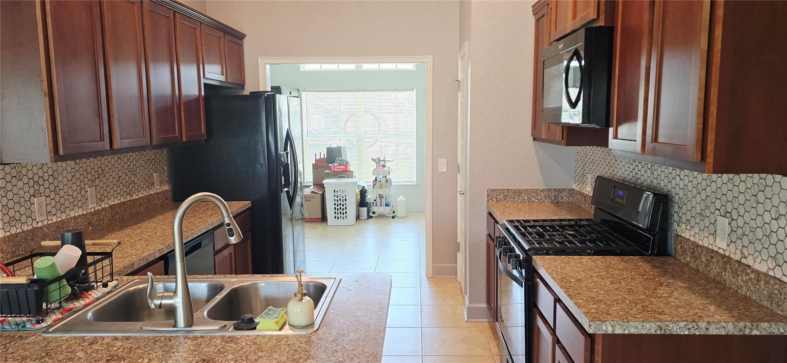 EAGLE CREST - Residential