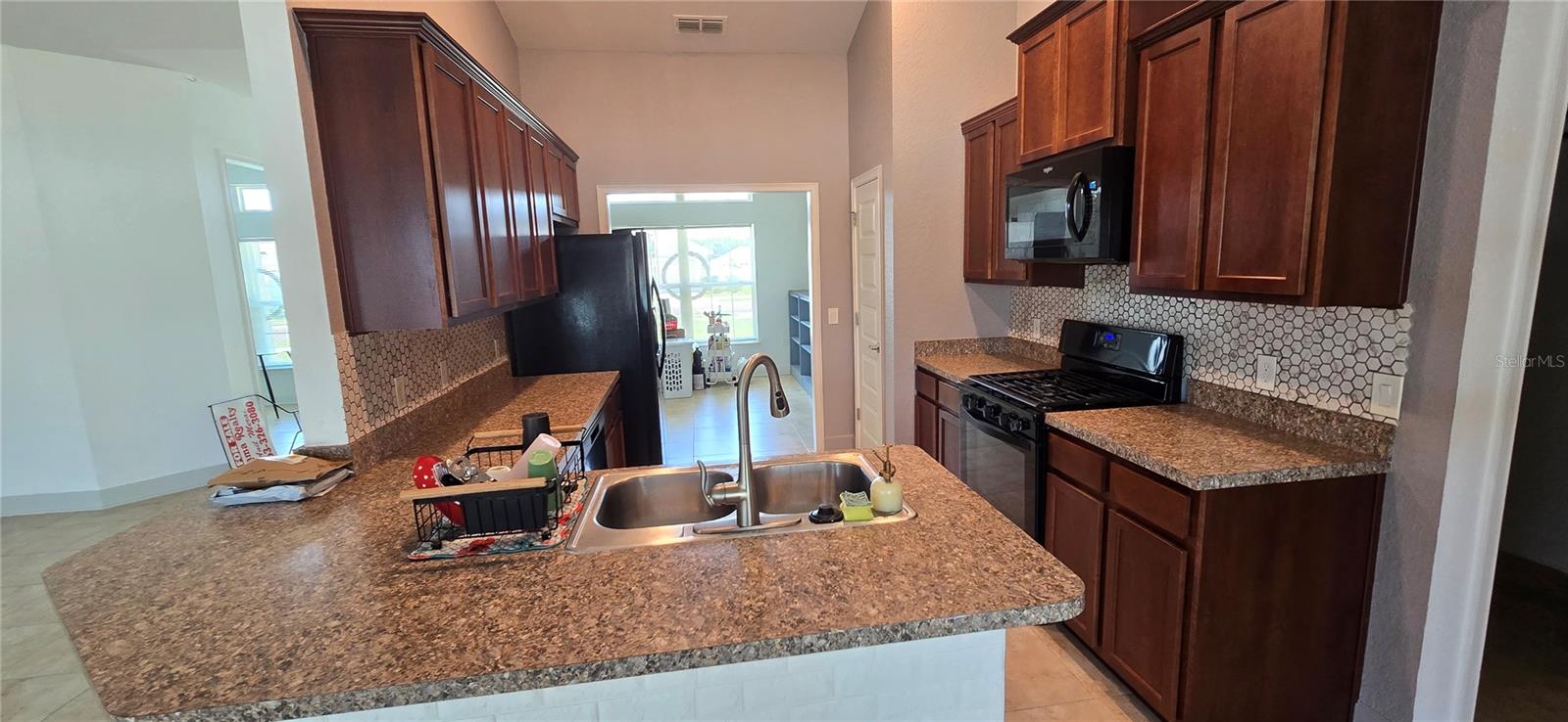 EAGLE CREST - Residential