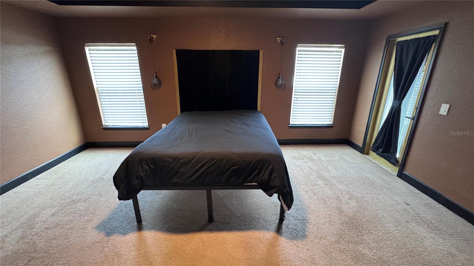 EAGLE CREST - Residential