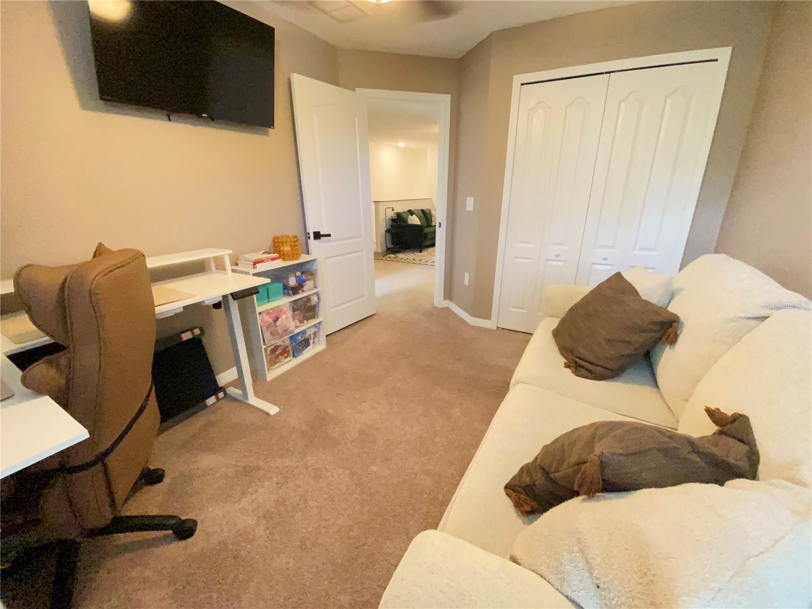 VERANDAH TWNHMS - Residential