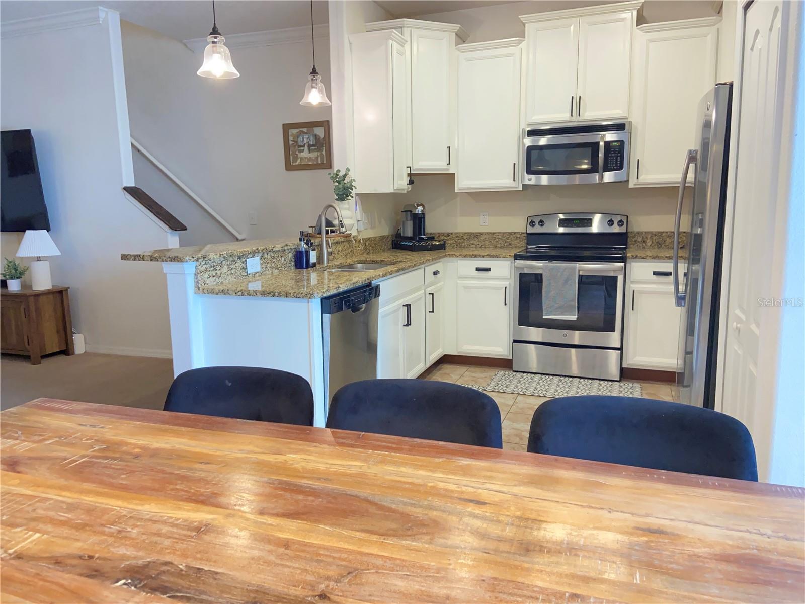 VERANDAH TWNHMS - Residential