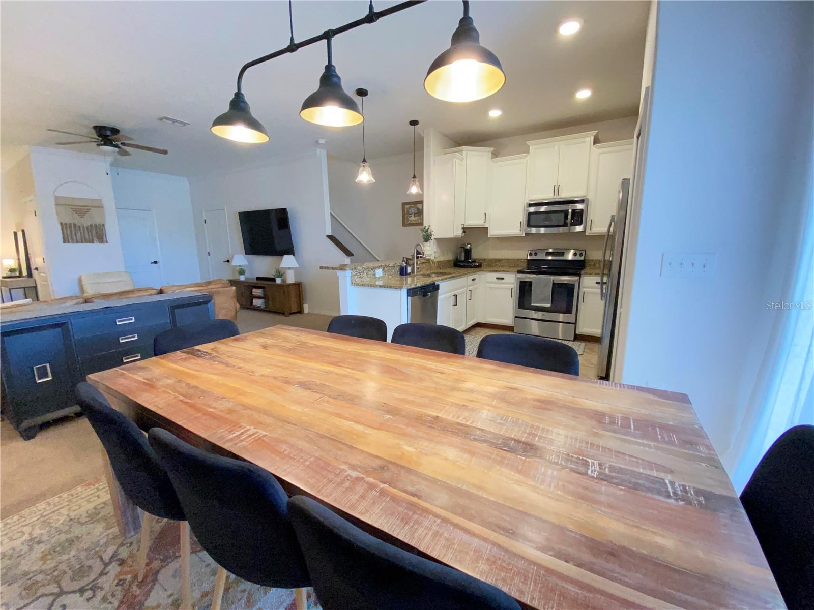 VERANDAH TWNHMS - Residential