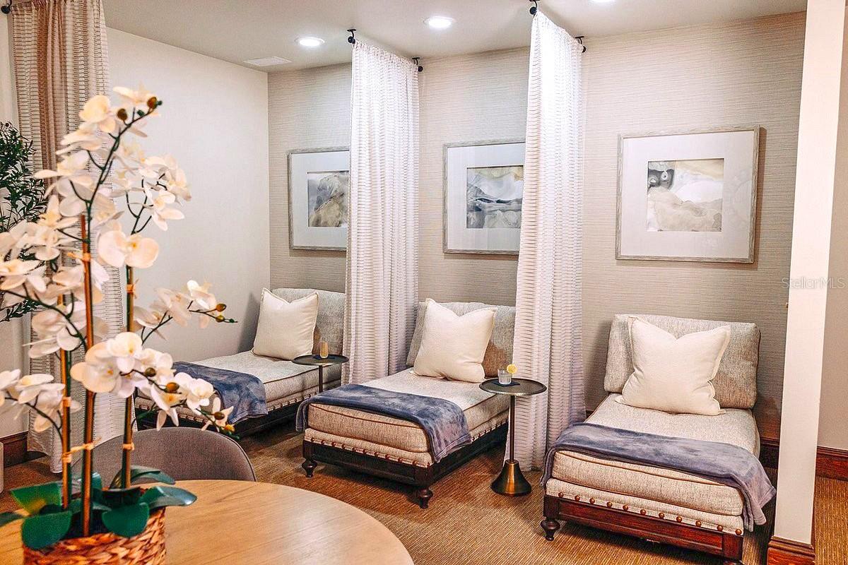 HOWEY MISSION SONOMA CONDO - Residential