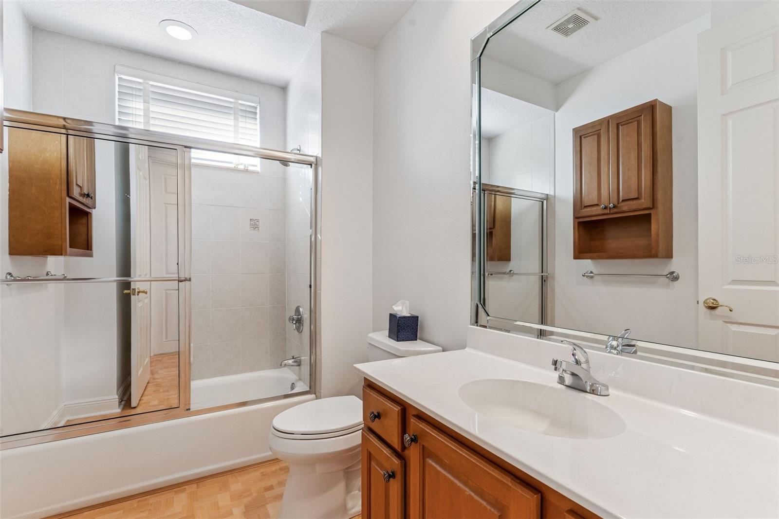 HOWEY MISSION SONOMA CONDO - Residential