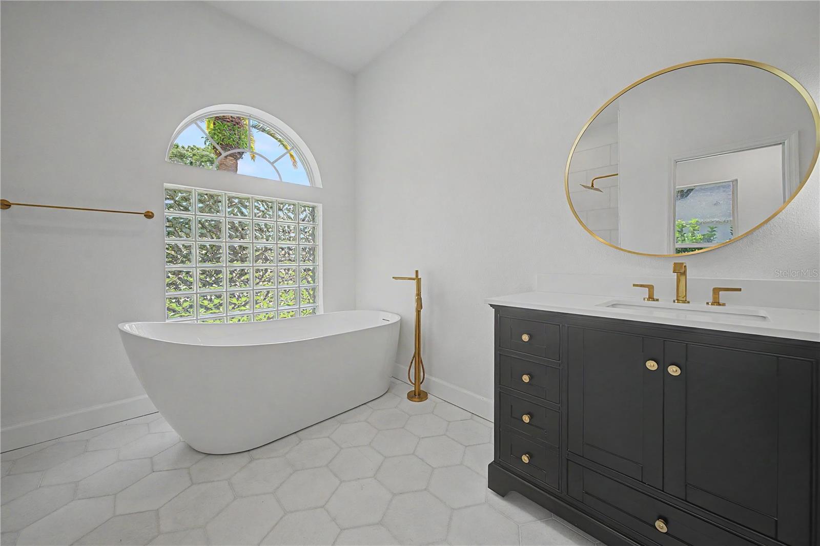 3692 Johnathon Ave, Palm Harbor, FL, 34685, USA, 5 Bedrooms Bedrooms, ,3 BathroomsBathrooms,Residential,Active,3692 Johnathon Ave,TB8520892