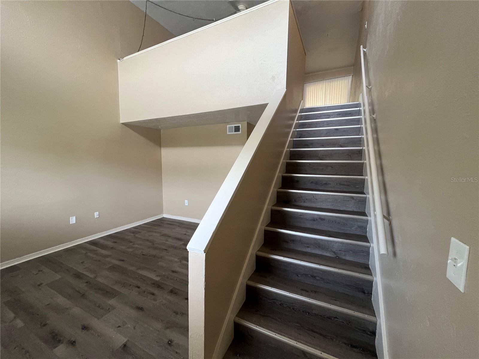 VILLAGE CONDO - Residential Lease