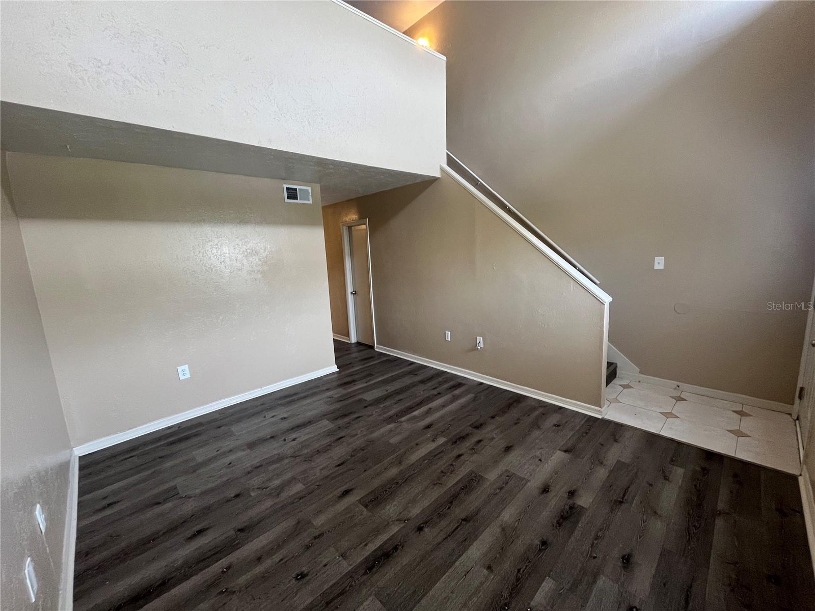 VILLAGE CONDO - Residential Lease