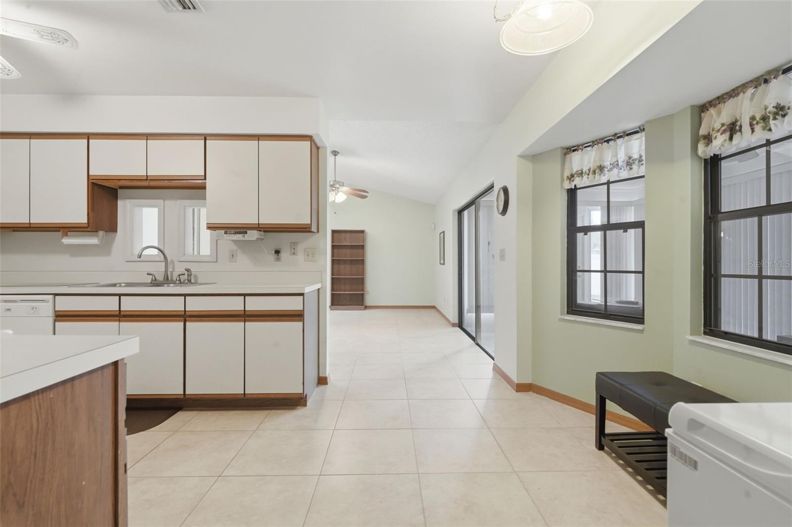 DELTONA LAKES UNIT 20 - Residential