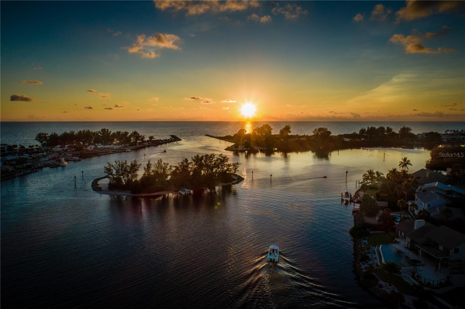 VENICE GOLF & COUNTRY CLUB - Residential