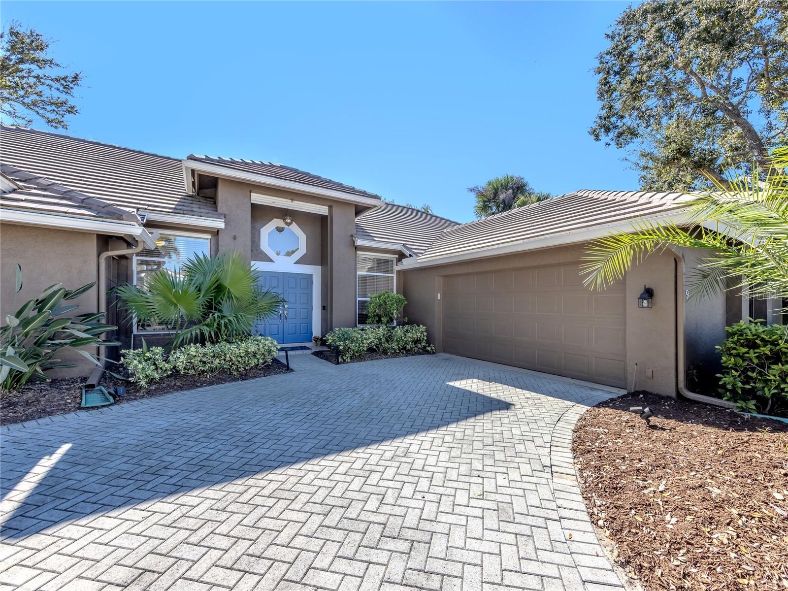 VENICE GOLF & COUNTRY CLUB - Residential