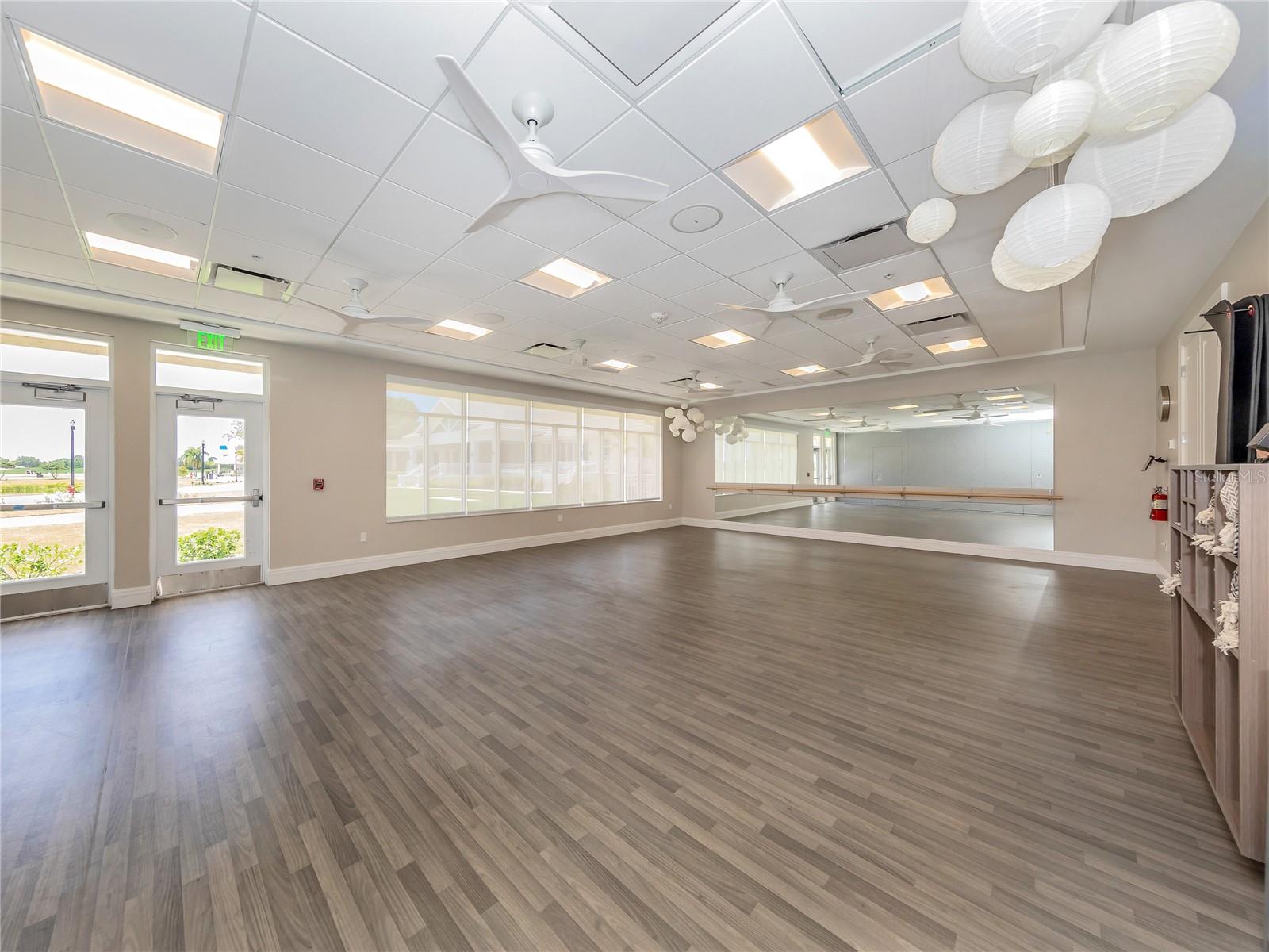 VENICE GOLF & COUNTRY CLUB - Residential