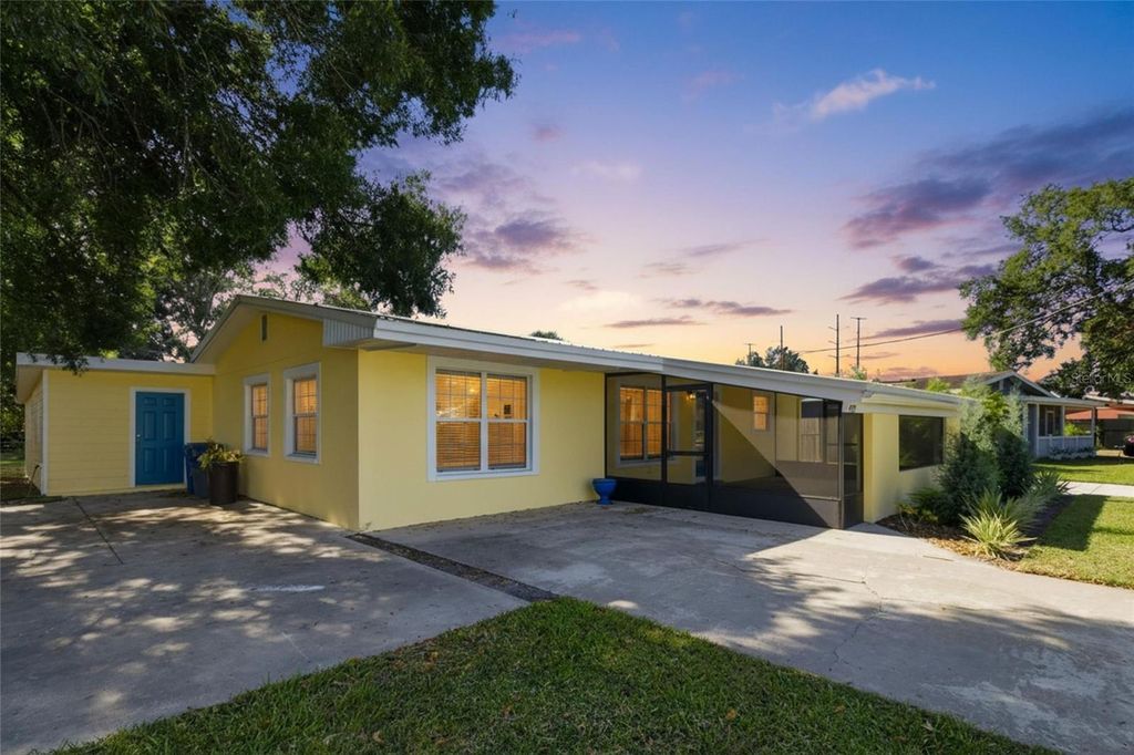 Photo of 4509 26th Avenue S, Tampa, FL 33619 (MLS # TB8513011)
