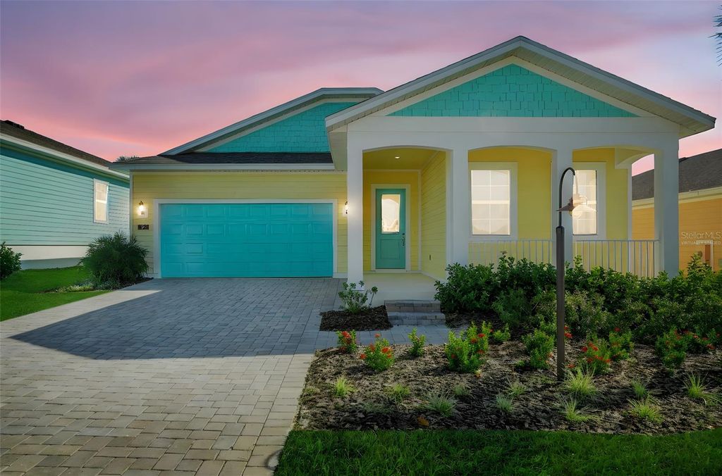 Photo of 991 Fiesta Key Circle, Lady Lake, FL 32159 (MLS # G5111302)