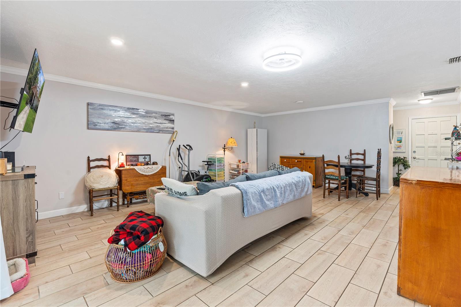 WOODLAND VILLAGE - Residential