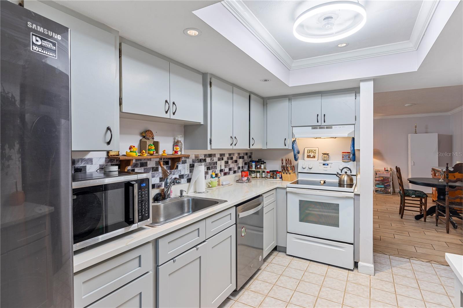 WOODLAND VILLAGE - Residential