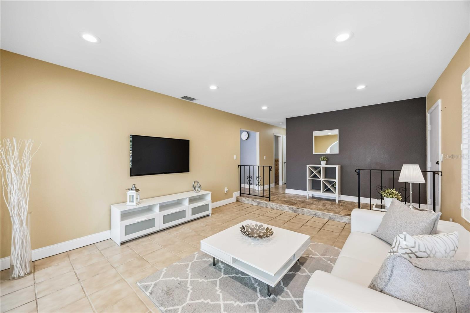 NORTH PORT CHARLOTTE COUNTRY CLUB - Residential