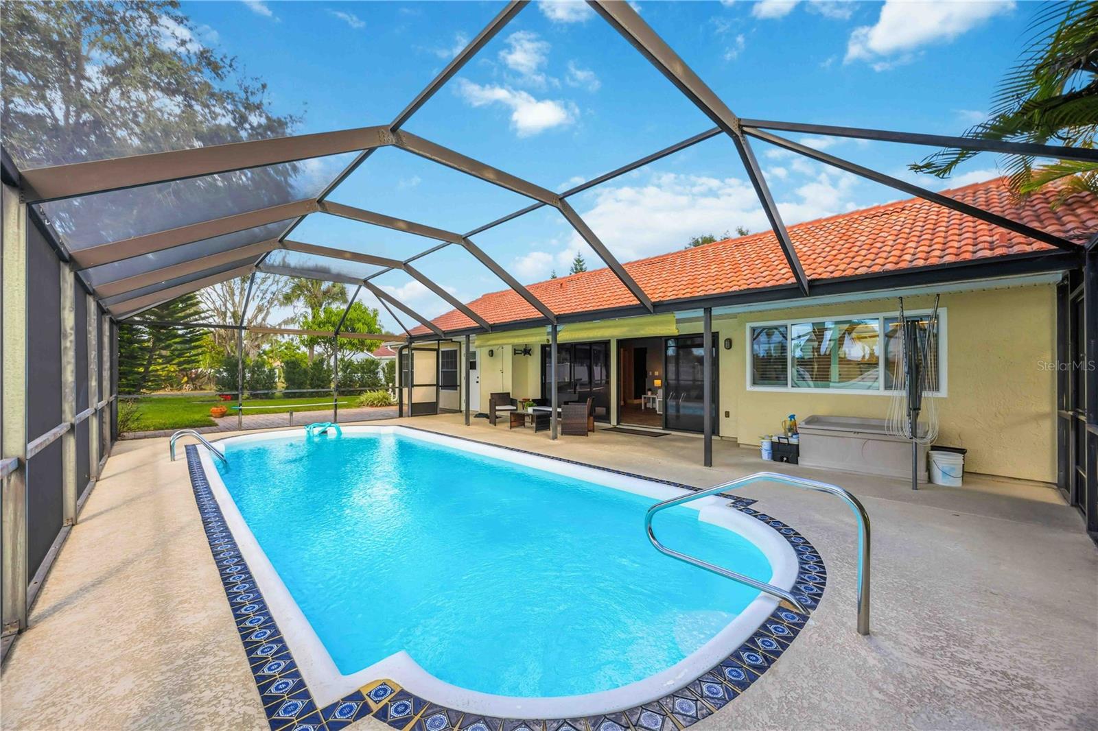 NORTH PORT CHARLOTTE COUNTRY CLUB - Residential