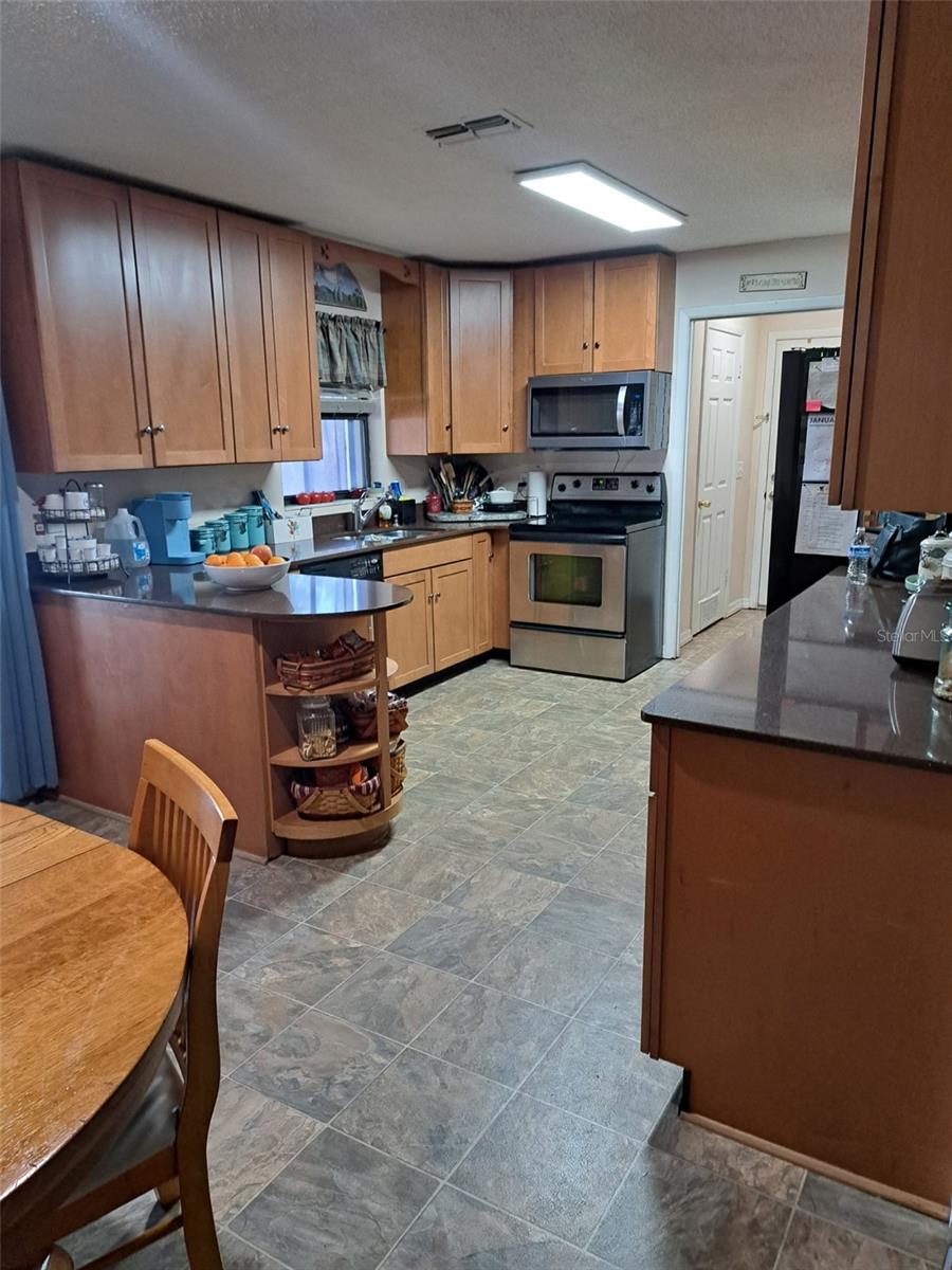 11301 HUGGINS STREET