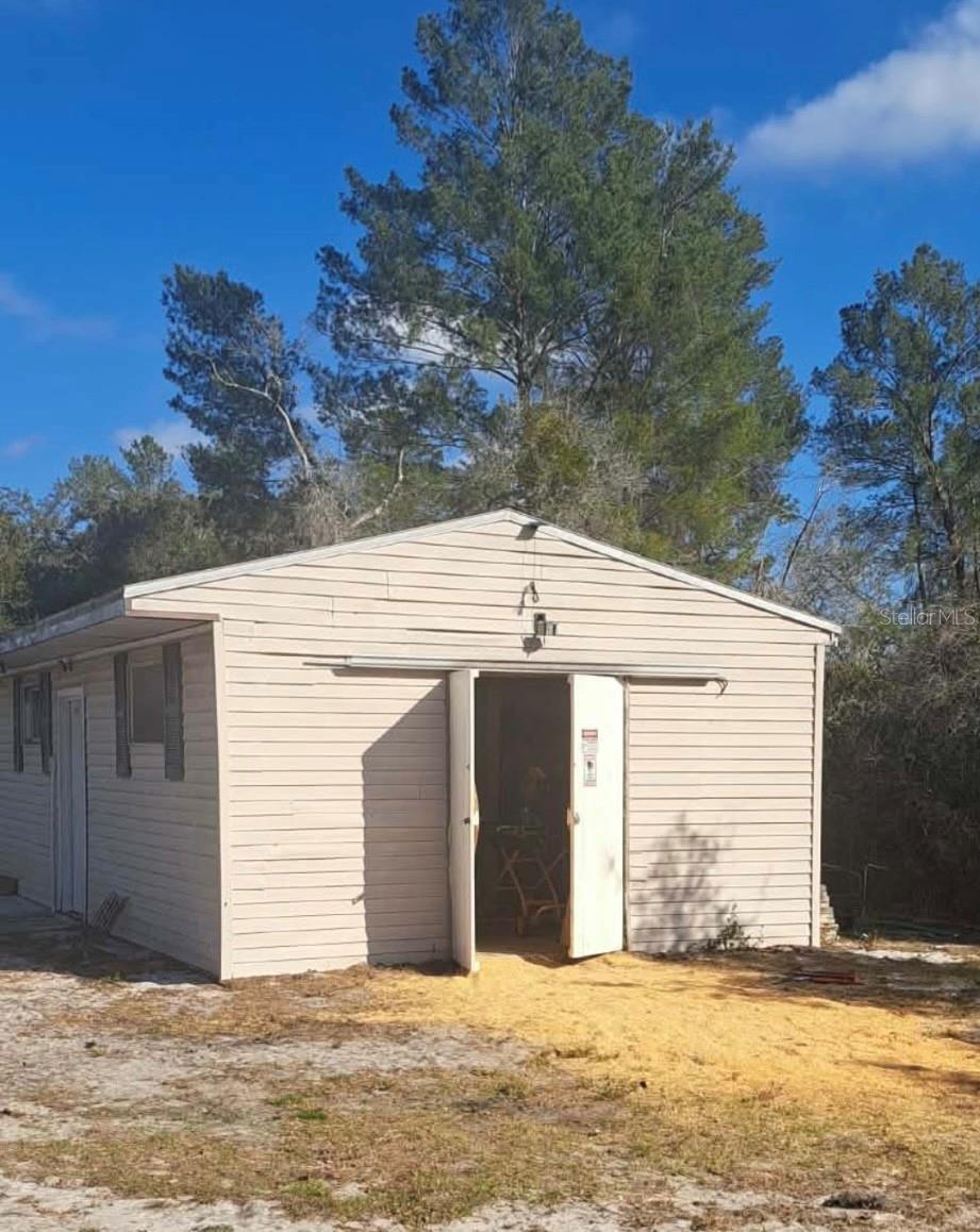 11301 HUGGINS STREET