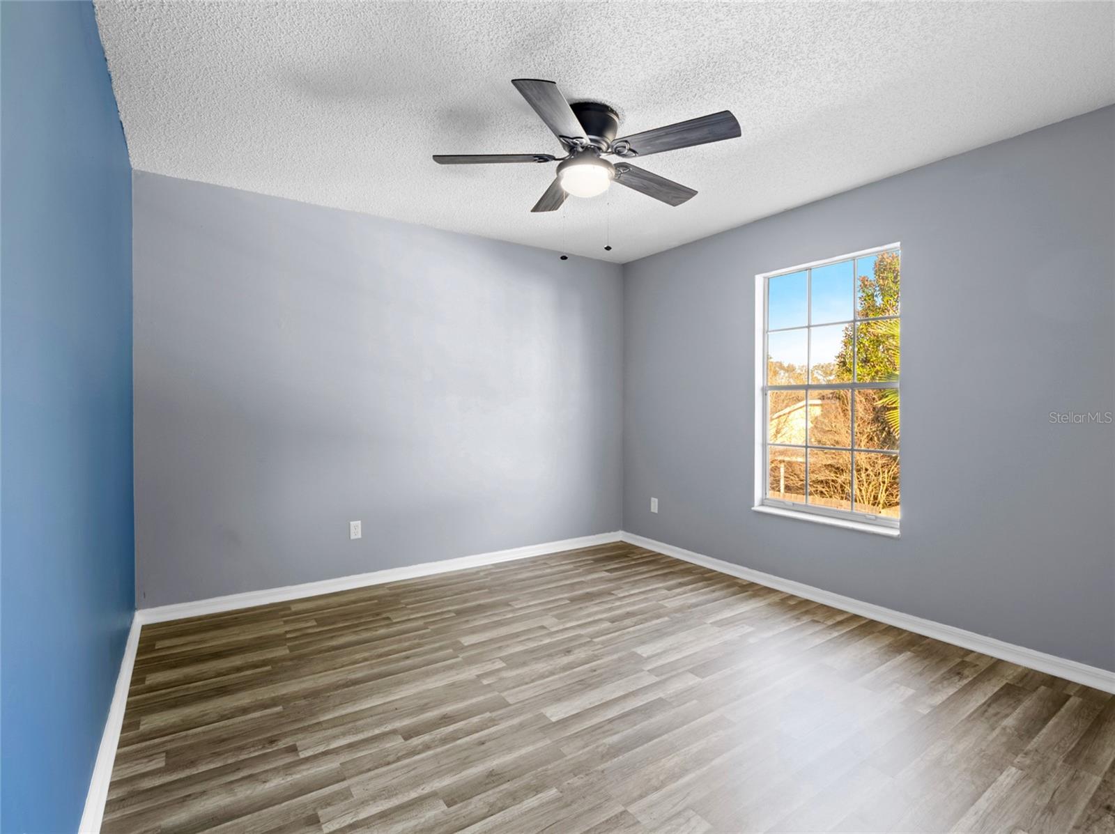 COUNTRY LANE - Residential