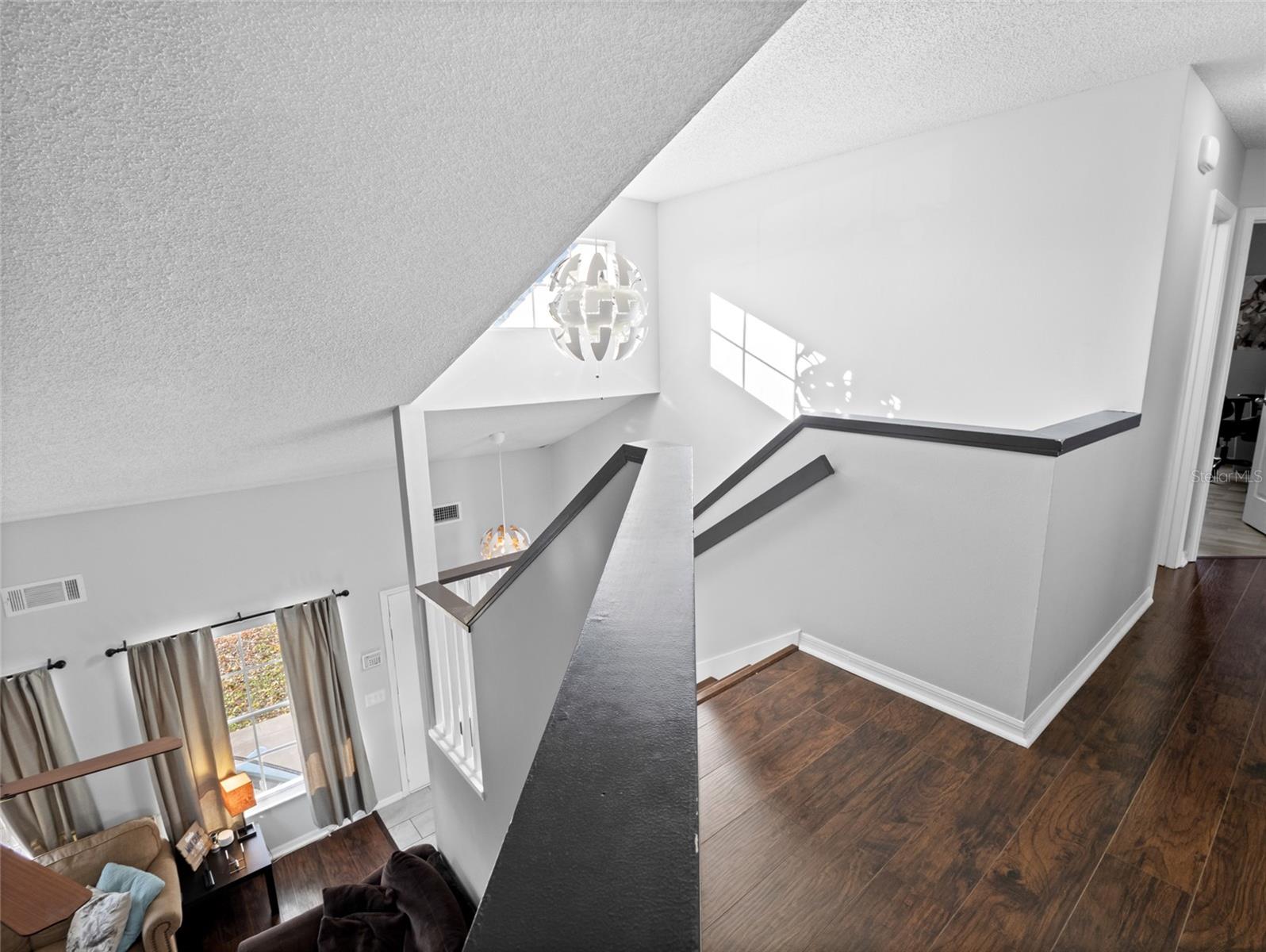 COUNTRY LANE - Residential