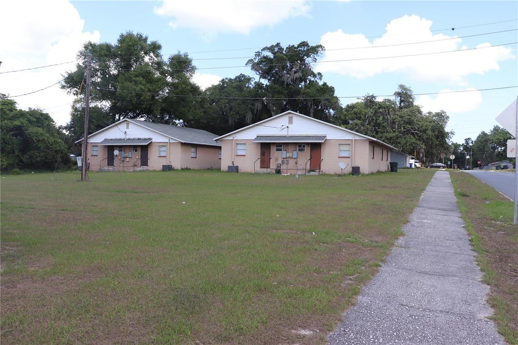 Photo of 1102 Roselle Avenue, Lakeland, FL 33805 (MLS # O6415472)