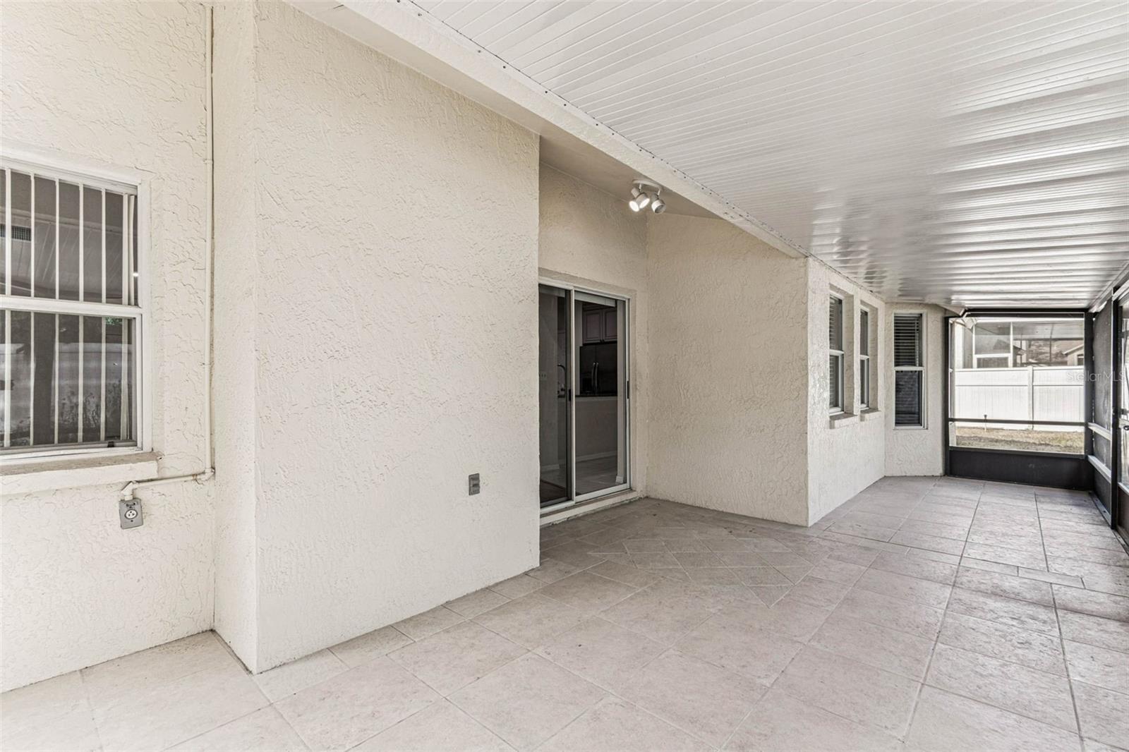 TAMPA PALMS 2C UNIT 2 - Residential Lease