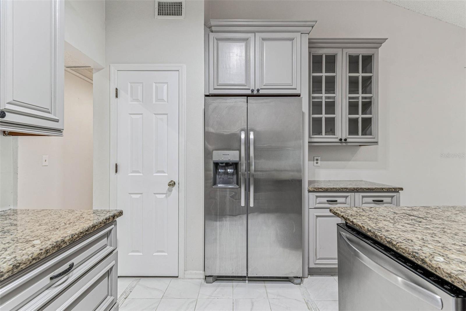 TAMPA PALMS 2C UNIT 2 - Residential Lease