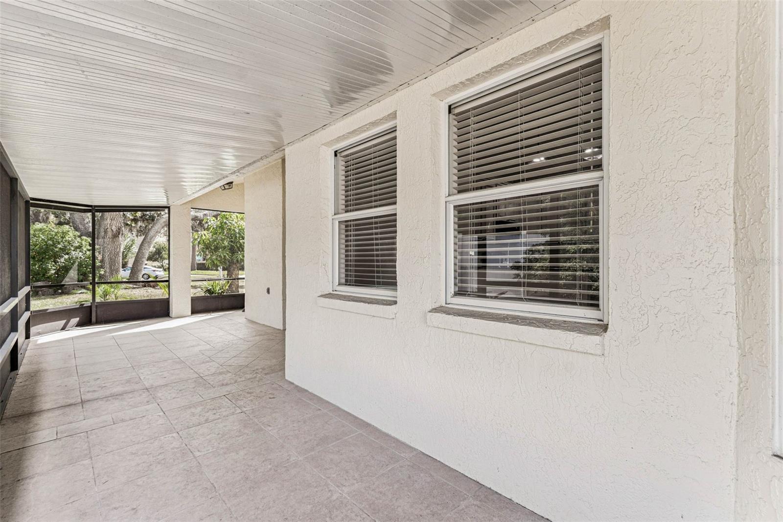 TAMPA PALMS 2C UNIT 2 - Residential Lease