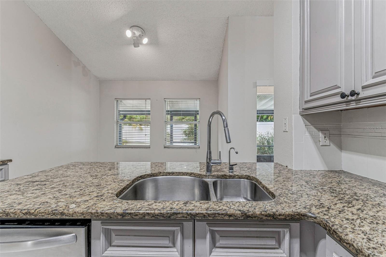 TAMPA PALMS 2C UNIT 2 - Residential Lease