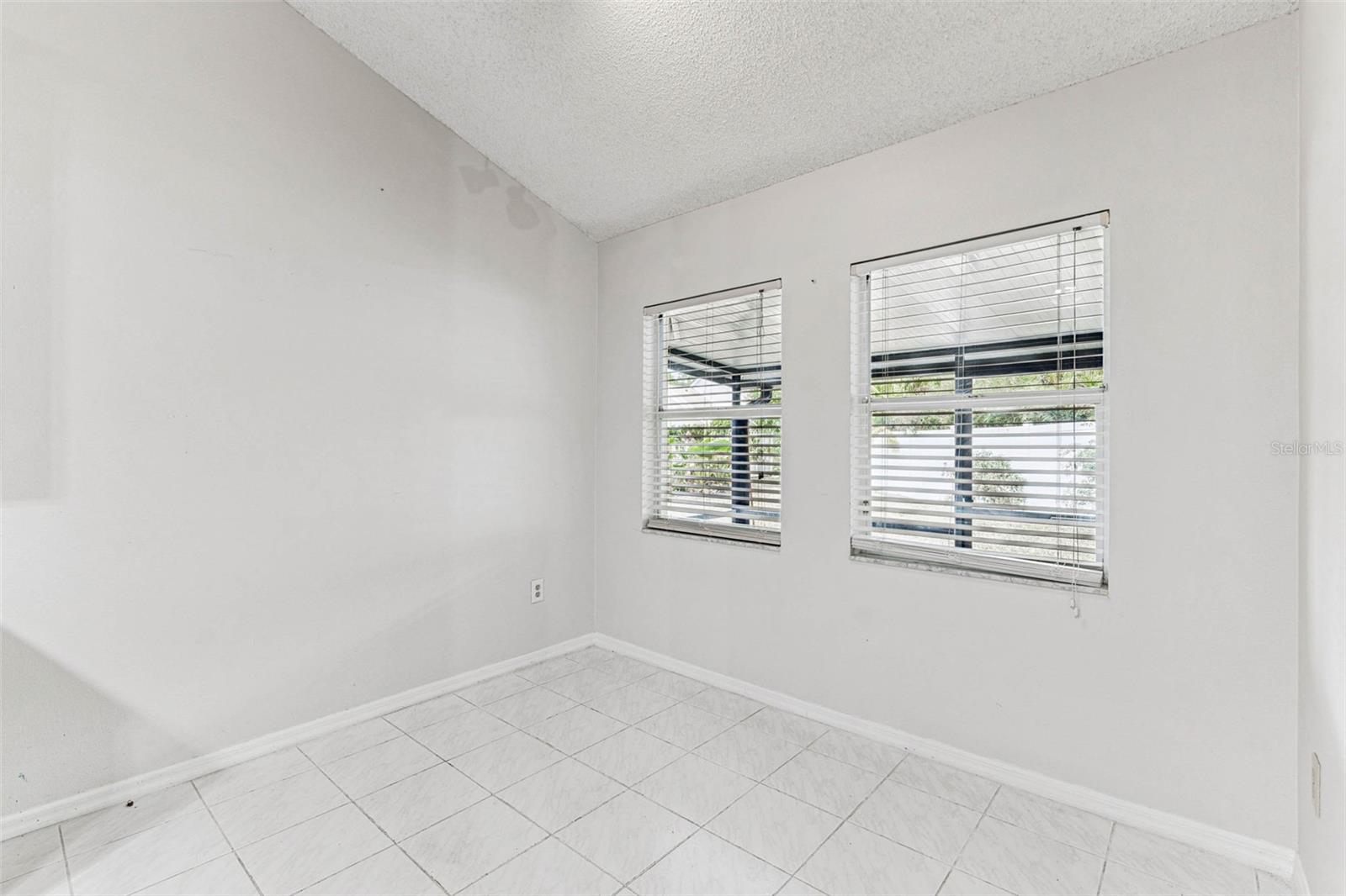 TAMPA PALMS 2C UNIT 2 - Residential Lease