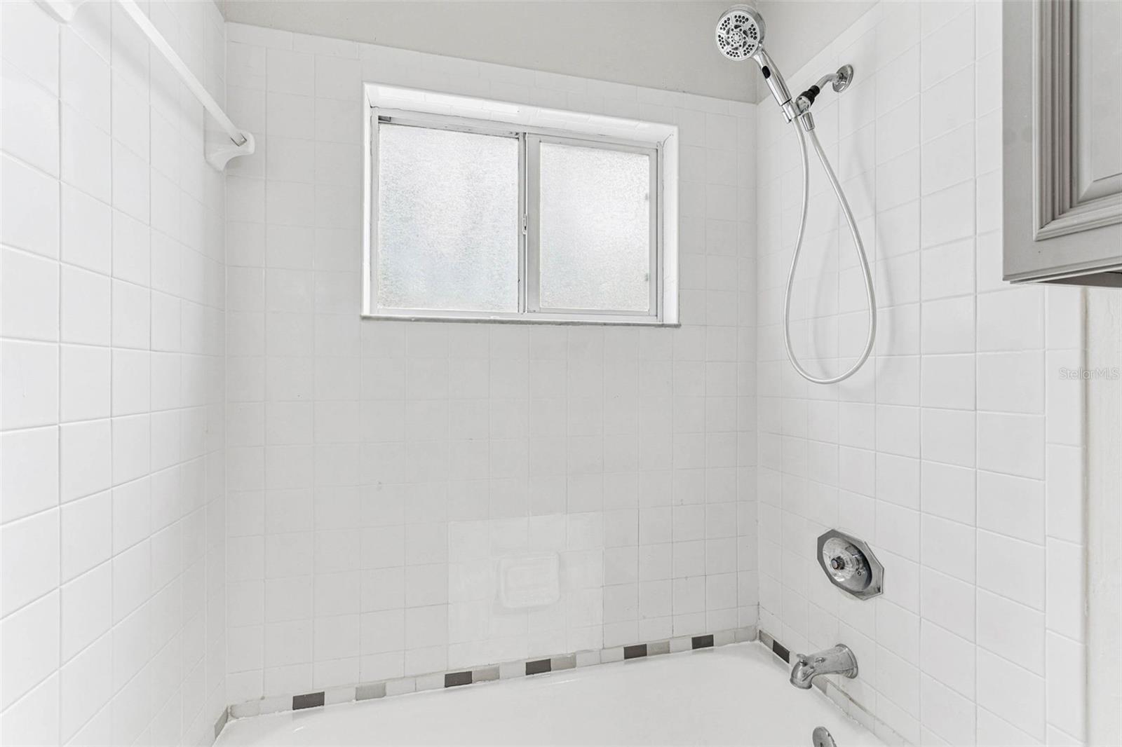 TAMPA PALMS 2C UNIT 2 - Residential Lease