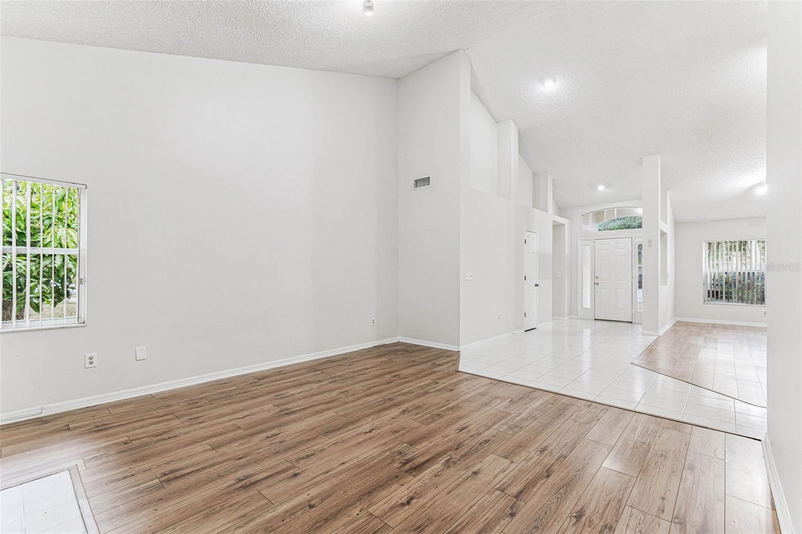 TAMPA PALMS 2C UNIT 2 - Residential Lease