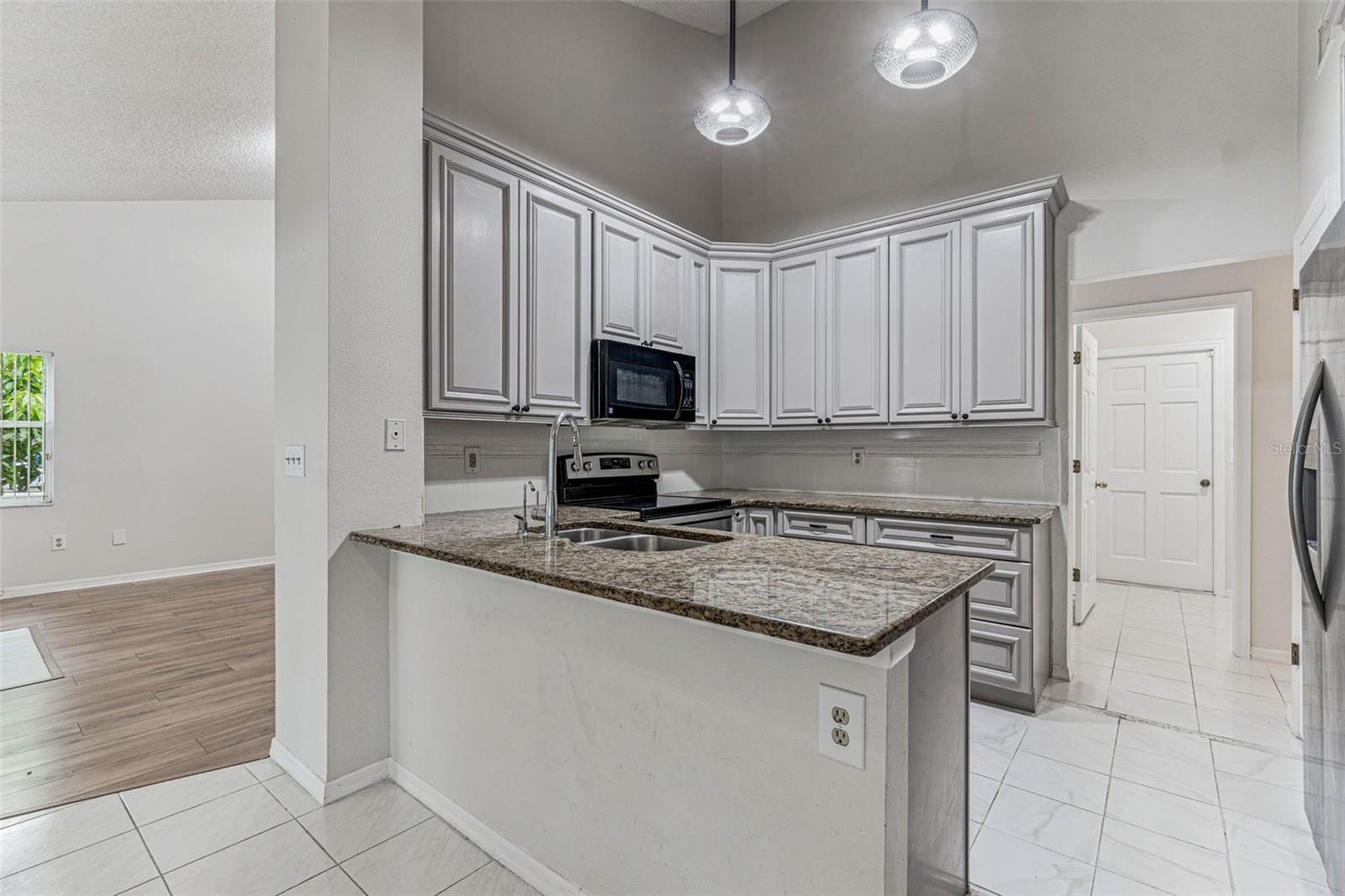 TAMPA PALMS 2C UNIT 2 - Residential Lease