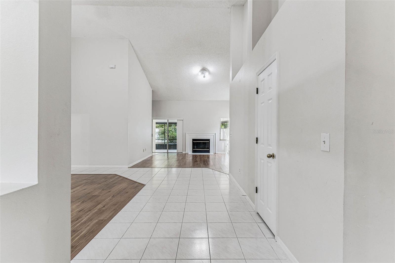 TAMPA PALMS 2C UNIT 2 - Residential Lease