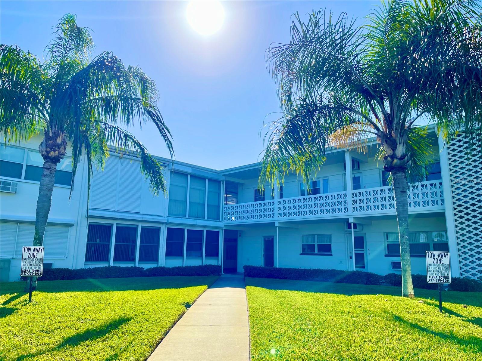 SUNSET PLAZA - Residential