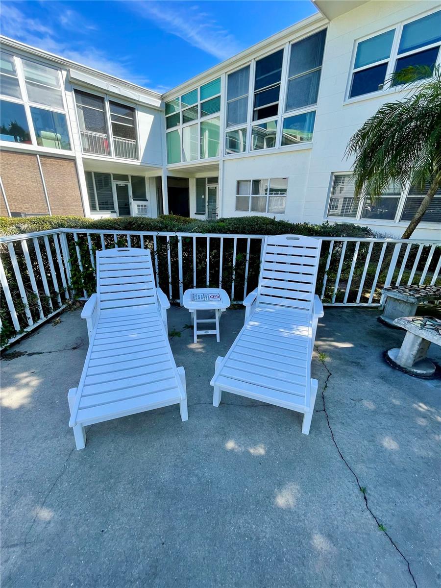 SUNSET PLAZA - Residential