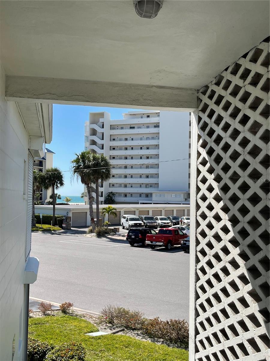 SUNSET PLAZA - Residential