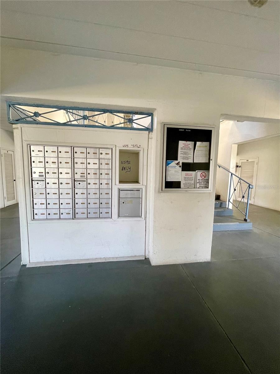 SUNSET PLAZA - Residential