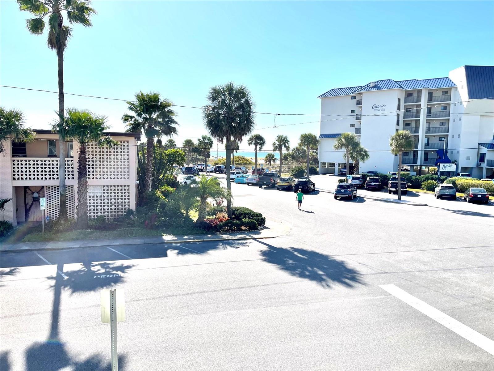 SUNSET PLAZA - Residential