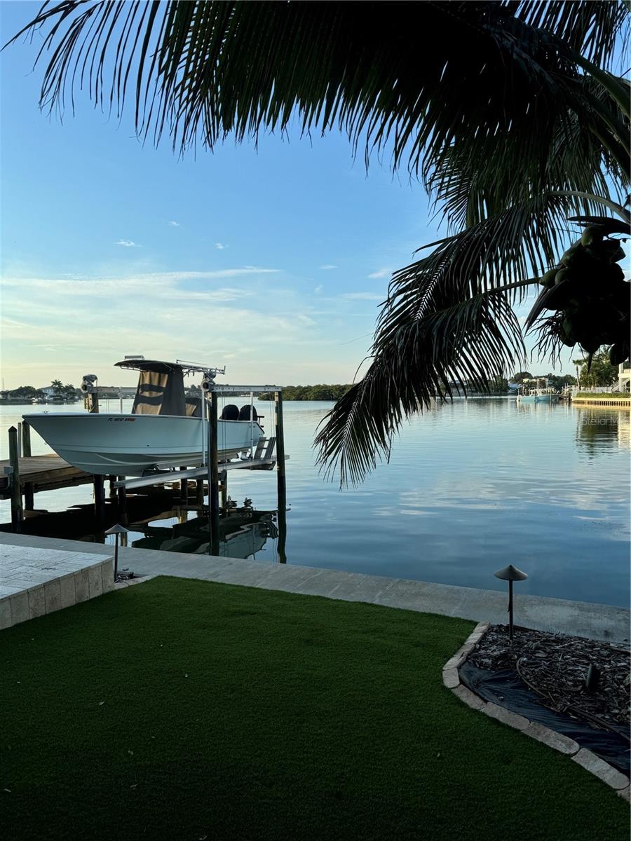 INDIAN ROCKS BEACH RE-REVISED 6TH ADD LOTS 19&20 - Residential