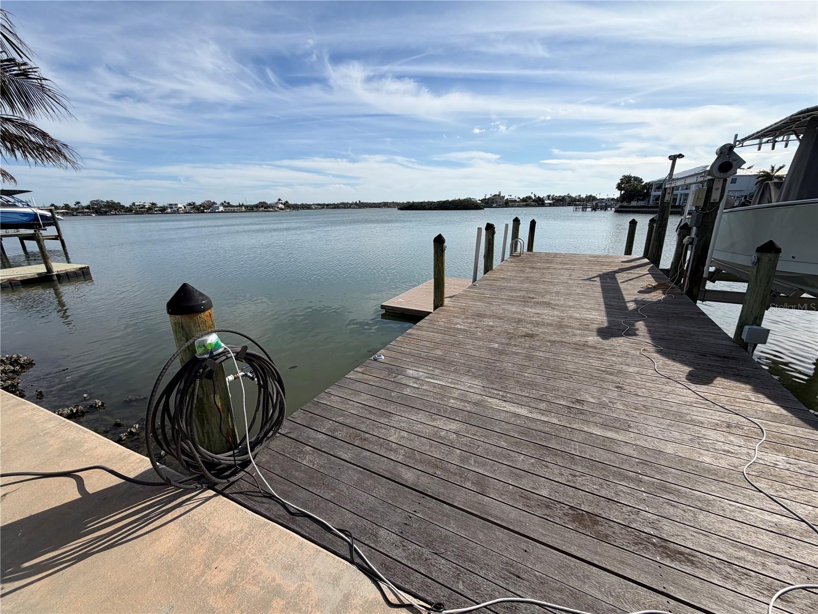 INDIAN ROCKS BEACH RE-REVISED 6TH ADD LOTS 19&20 - Residential