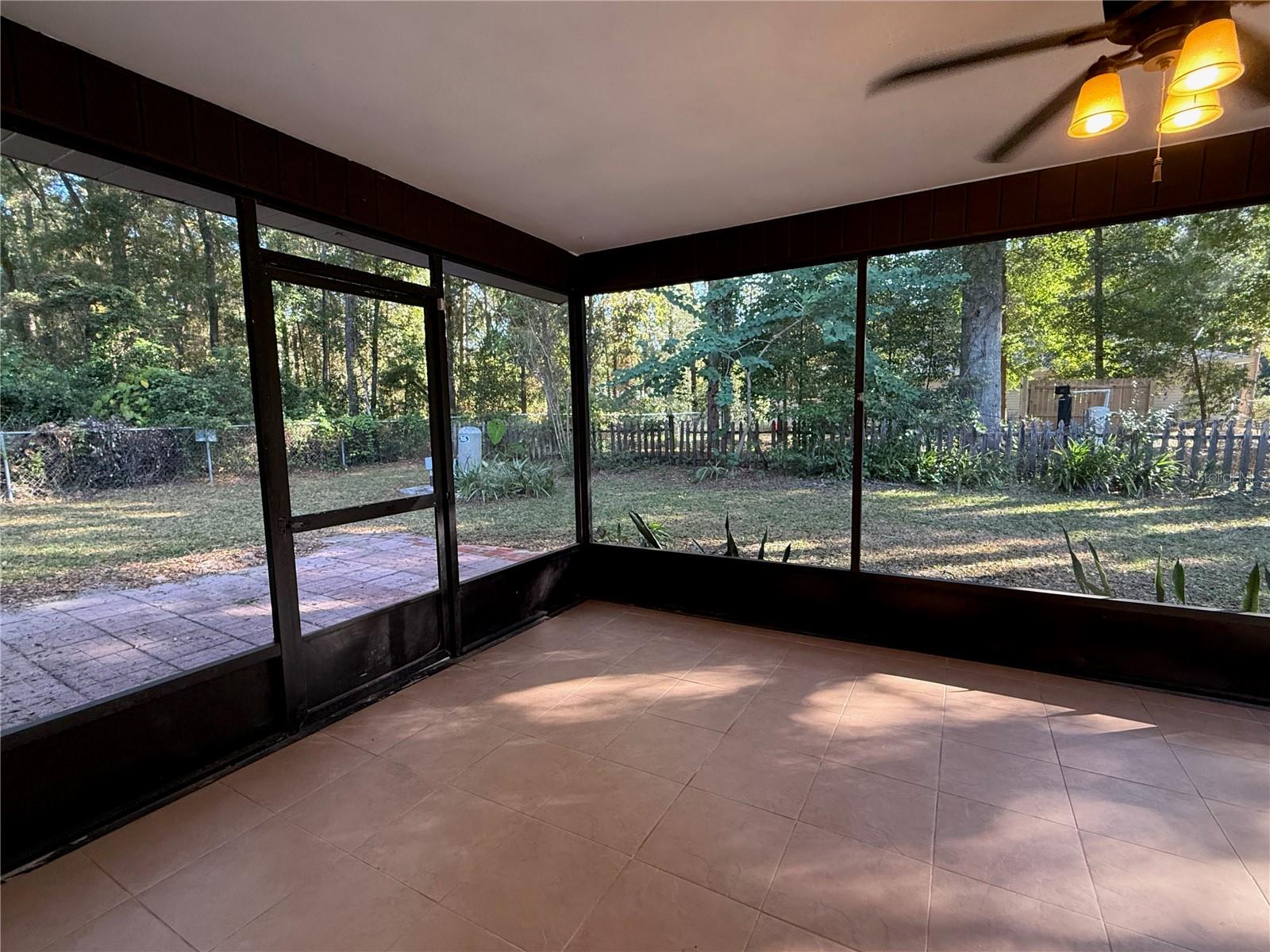 OCALA PARK ESTATE - Residential Lease