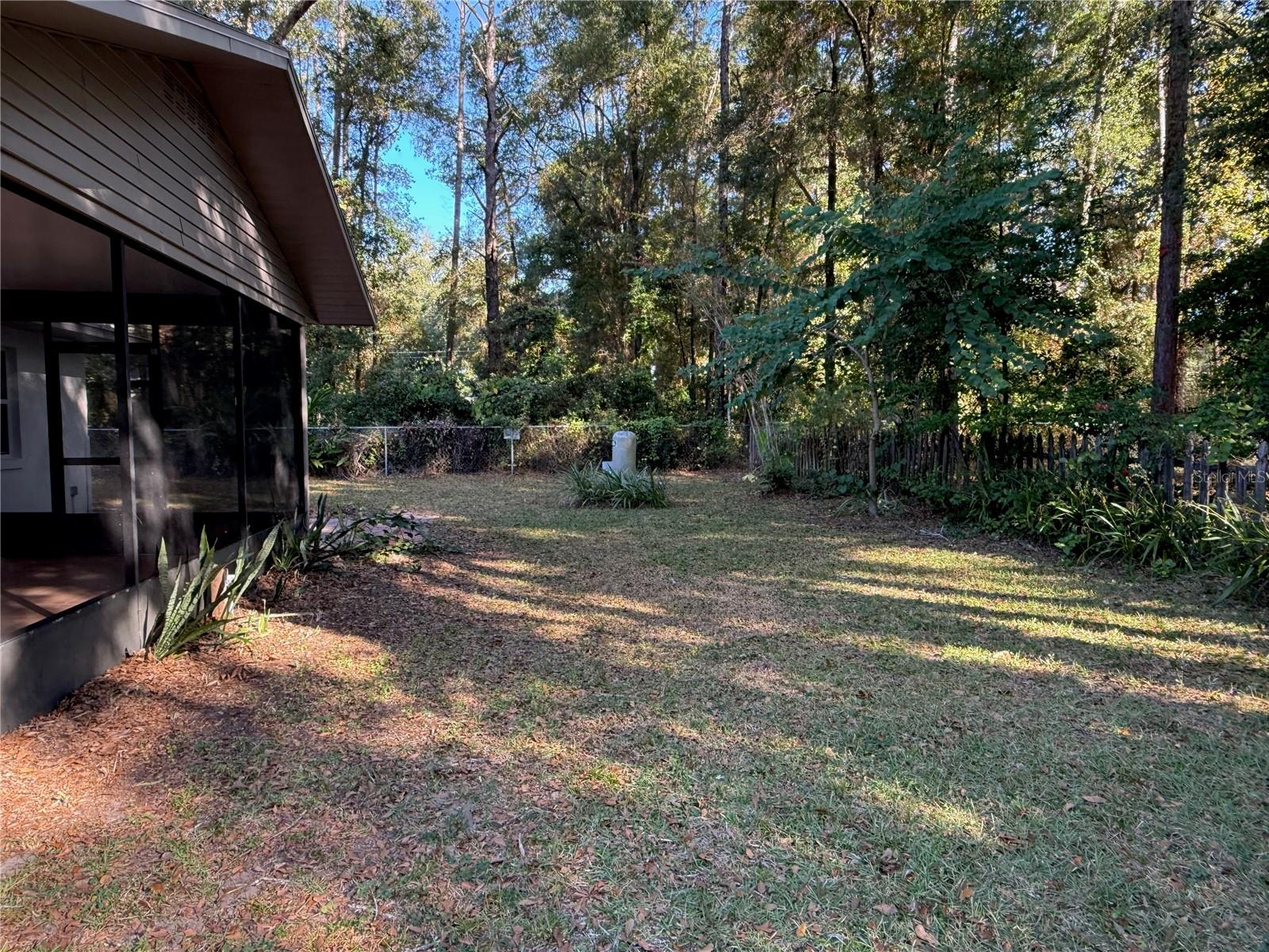 OCALA PARK ESTATE - Residential Lease