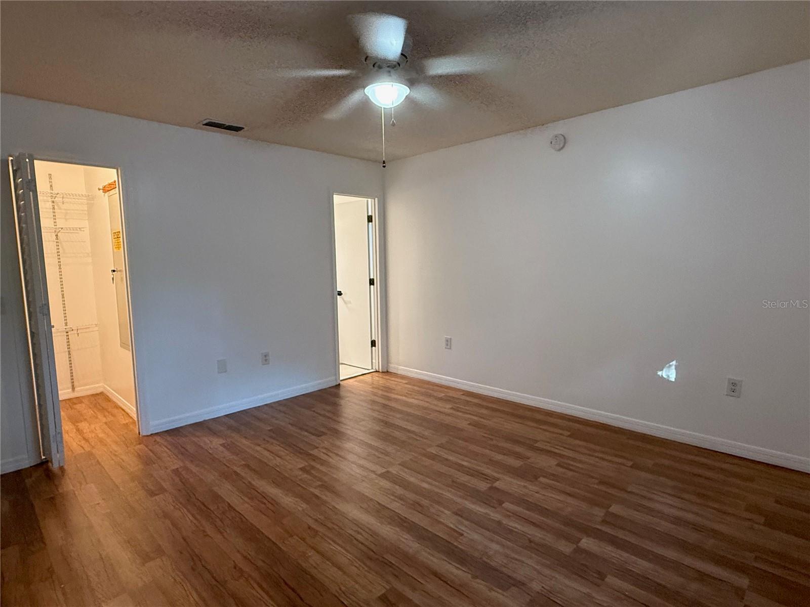 OCALA PARK ESTATE - Residential Lease