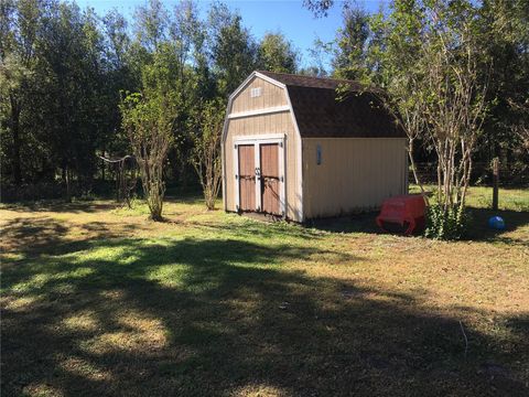 A home in PLANT CITY